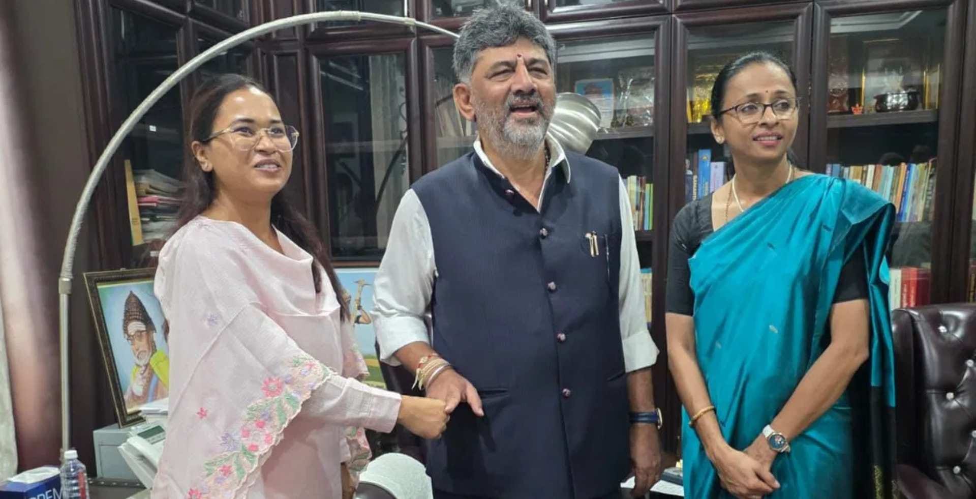 शिल्पी नेहा तिर्की ने कर्नाटक CM डीके शिवकुमार को बांधी राखी