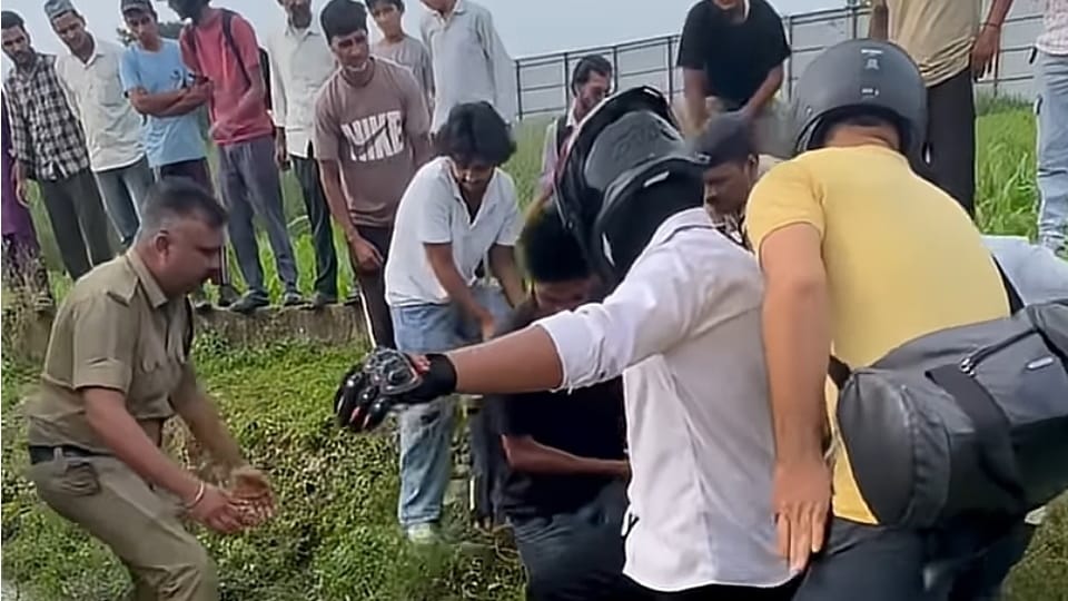 Uttarakhand YouTuber Death new bike new journey split second lapse Aashu UK Rider Died