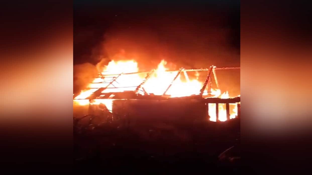Balichowki: Massive fire in Dhamsehad, Nainu Ram's 12-room house burnt down