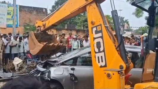 Kanpur Road Accident
