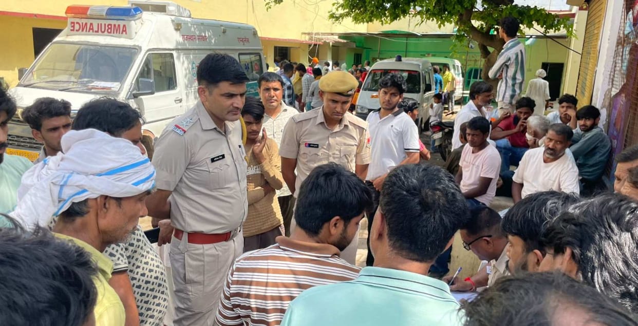 delhi mumbai expressway accident pickup overturns three dead two injured govindgarh