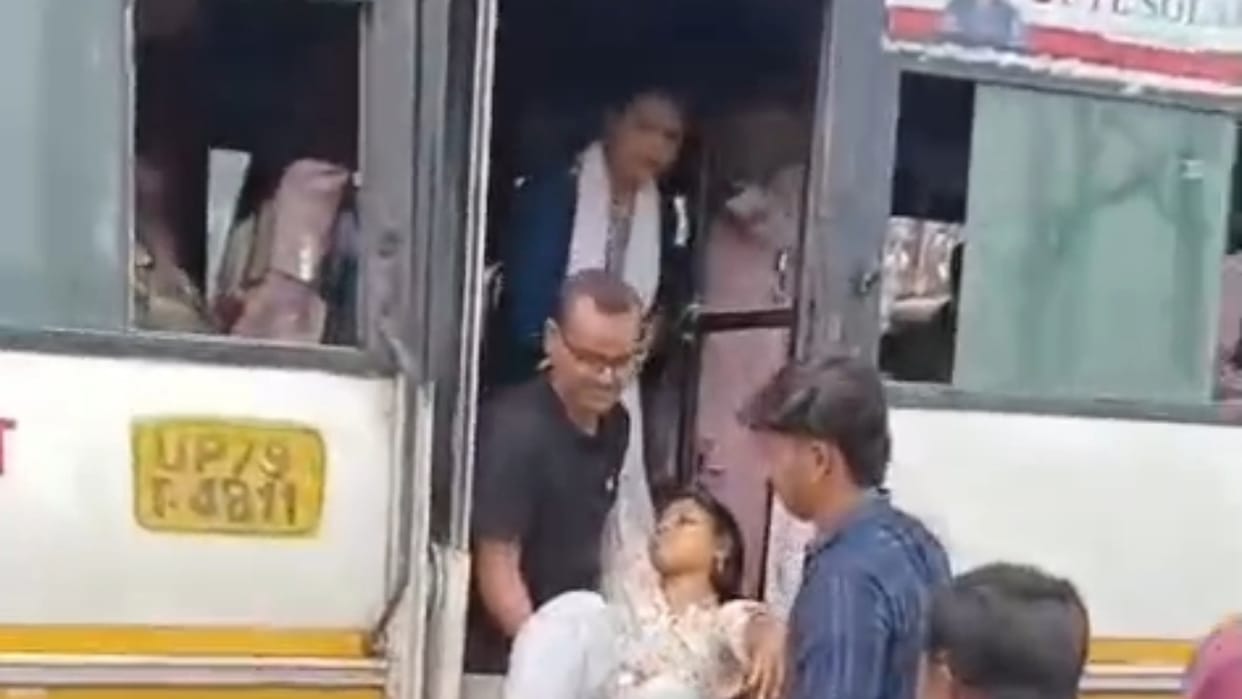 Woman gives birth to a baby girl on a roadways bus in Shahjahanpur
