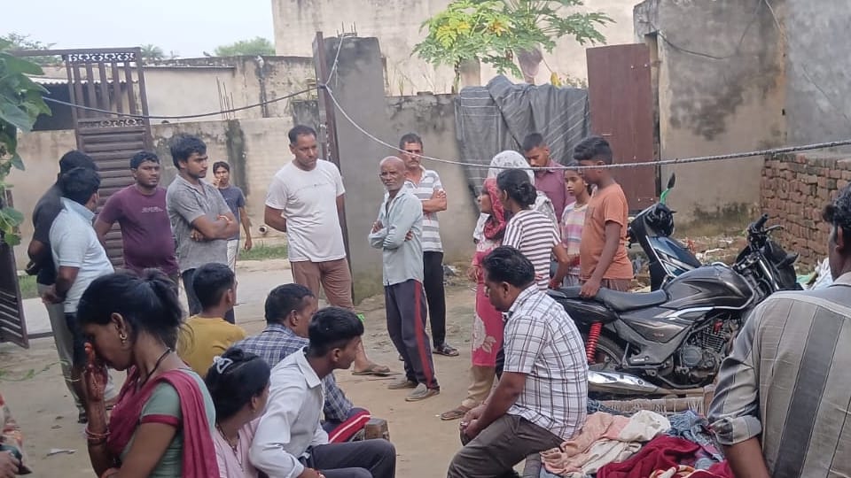 यूपी में दो बहनों पर तेजाब डाला: रिश्ता टूटने के बाद भी शादी को दबाव बना रहा था आरोपी, इनकार करने पर किया हमला