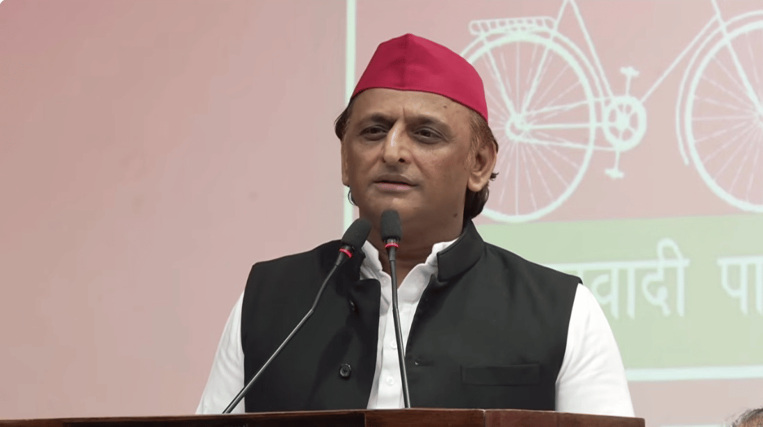 अखिलेश यादव का बड़ा चुनावी दांव! बोले- 2027 में सरकार बनी तो BJP राज में बंद 26 हजार स्कूल फिर खुलेंगे