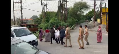 Kanpur: Family Protests After Woman's Death, Highway Blocked and Police Pelted with Stones