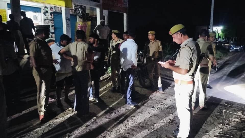 Truck fired upon in Mainpuri; one person killed and driver injured
