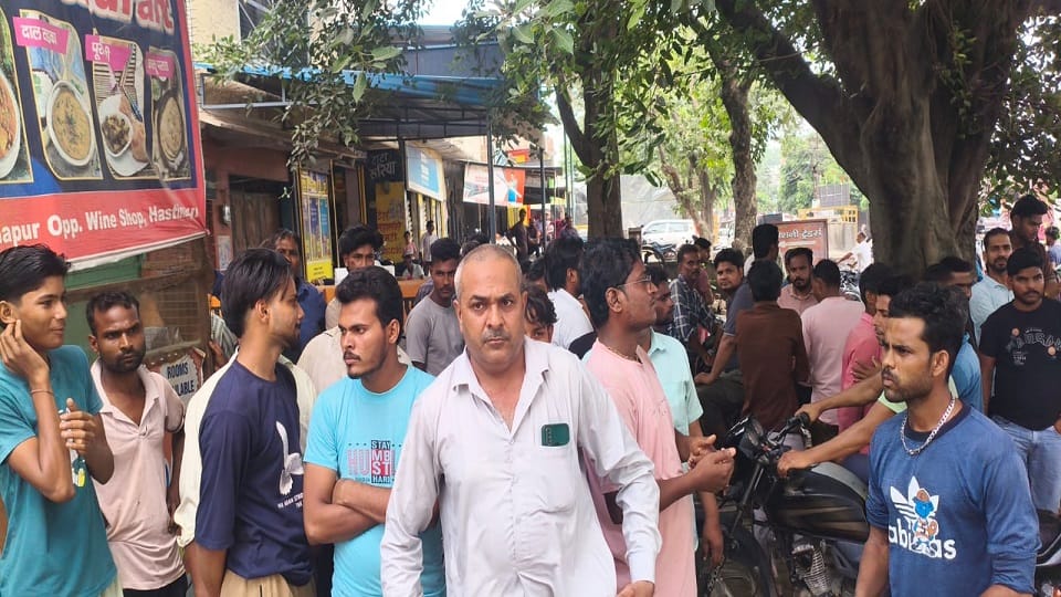 Meerut: A racket was operating at a hotel in Hastinapur; police raided the premises