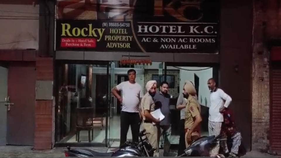 Hotel owner assaulted in Amritsar