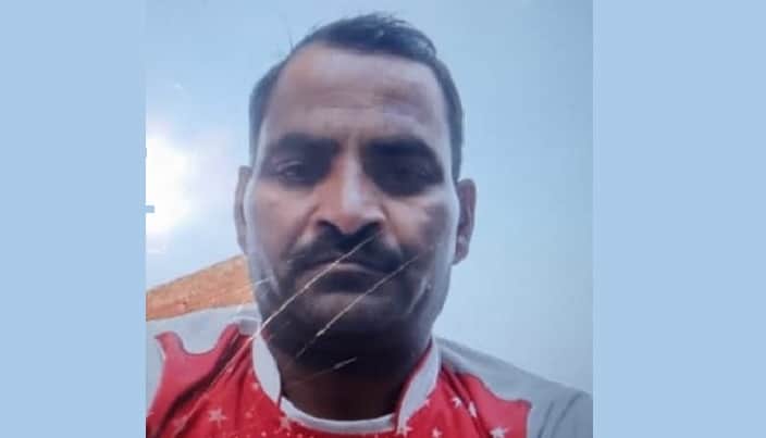 Jalaun Accident Bike collides with stray animal farmer returning home dies body sent for post mortem
