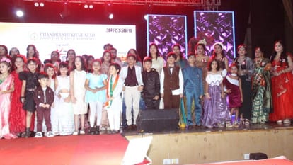 Jhansi: A stage showcasing talent and confidence was set up under the banner of Amar Ujala