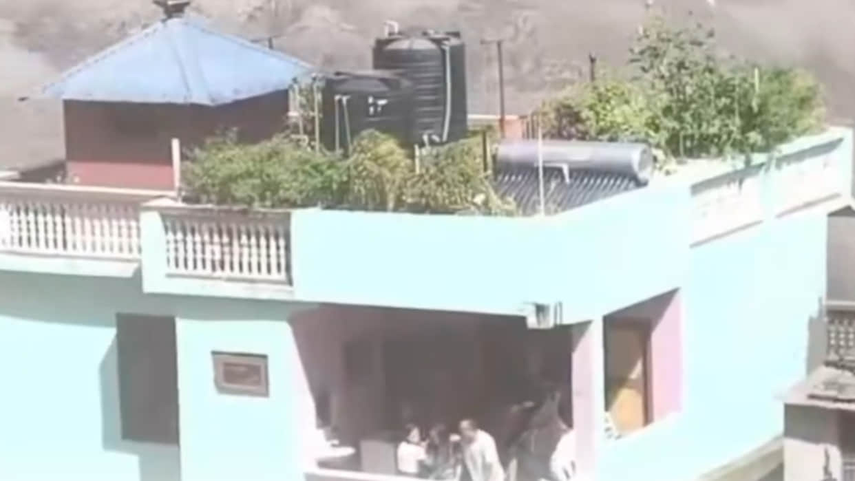 Nepal flood green house stands strong amid devastating floods latest viral video