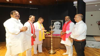 Patel Prerna Souvenir Unveiled in Noida Mahesh Sharma Says Sunil Bharala Public Life Remains Untarnished