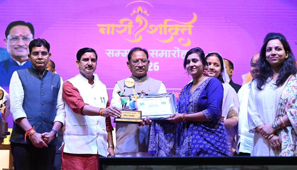CG: 'Nari Shakti Samman' ceremony in Raipur; CM Sai honored women from various fields.