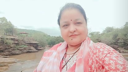 सीता घिमिरे।