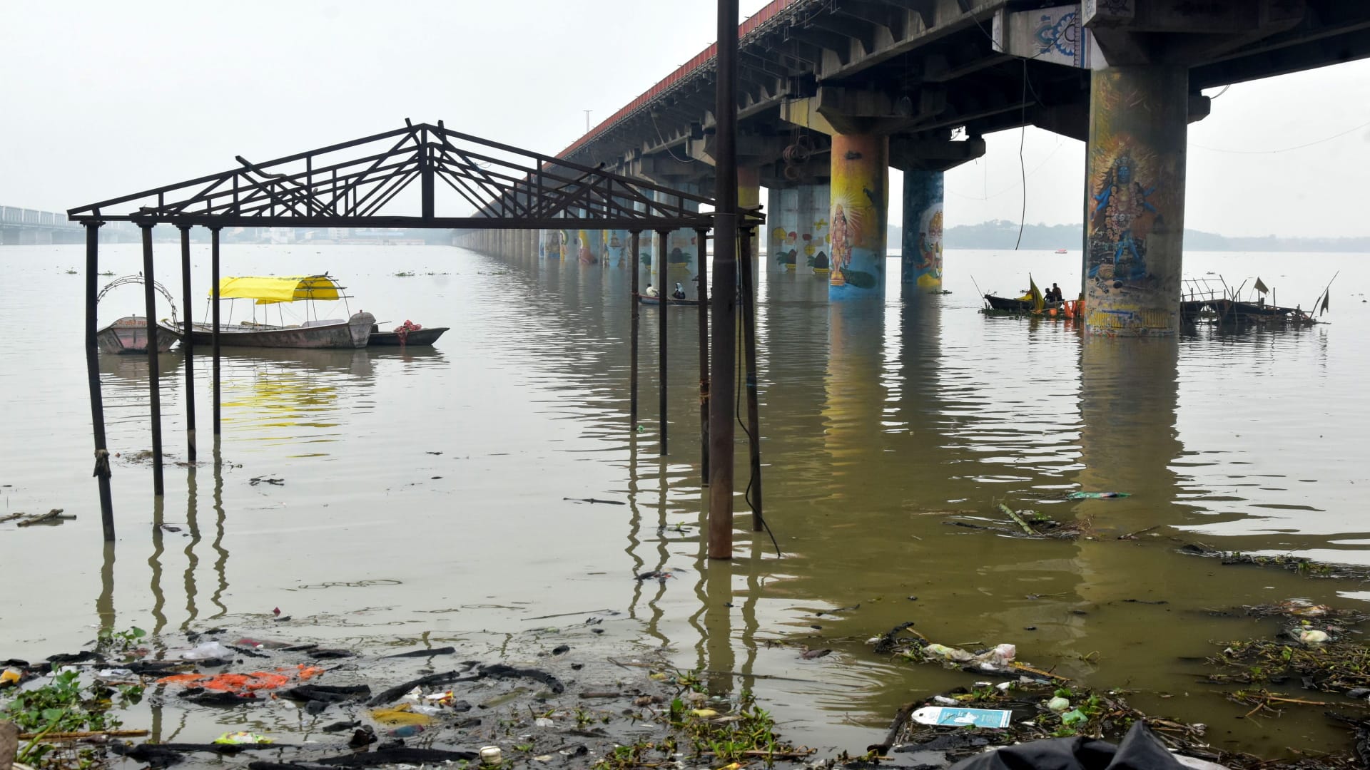 Water levels in Prayagraj: Ganges and Yamuna after 'bathing' Hanuman