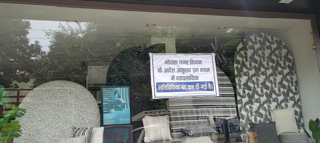 Major sealing drive in Bhopal: 109 encroaching units sealed; shopkeepers outraged, demand implementation of th