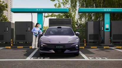 BYD 1500 kW Flash Charging: 97 Per Cent Charge in 9 Minutes to Reshape EV Future