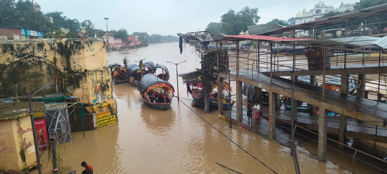 Flood Threat Persists in Chitrakoot as Mandakini River Rises After Overnight Rain