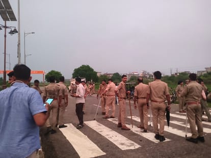 Lekhpal Allegedly Instigated Crowd to Stone Police in Kanpur, Seven Arrested