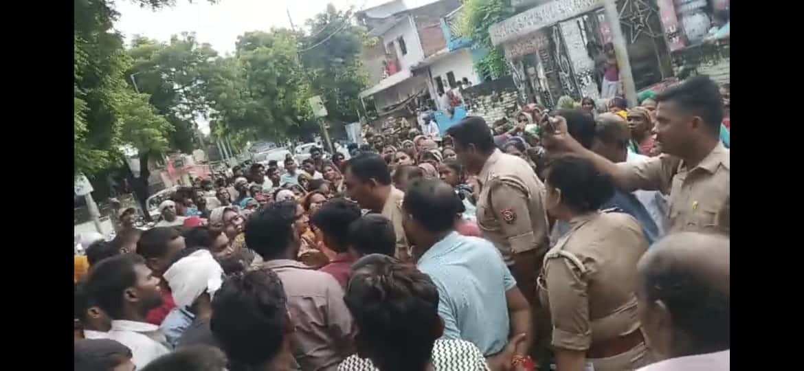 परिजनों का हंगामा