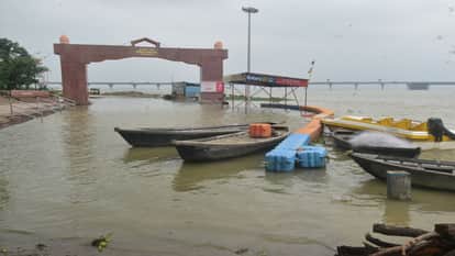 प्रयागराज में लगातार हो रही है बारिश।