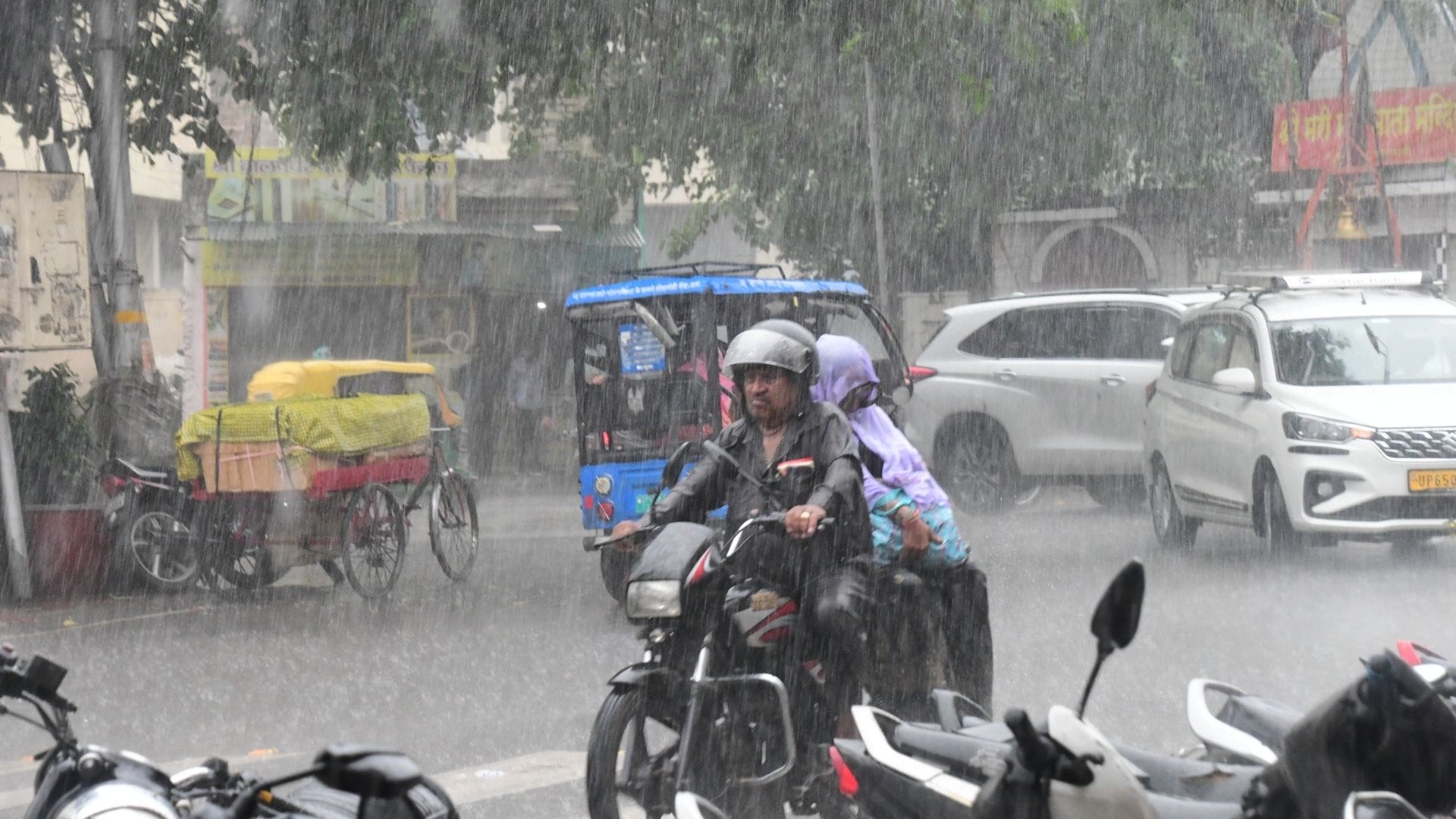 वाराणसी में बारिश