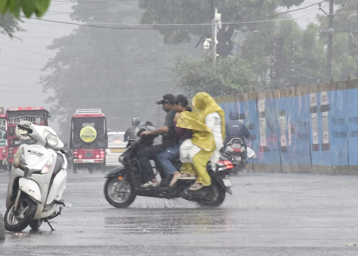 Four days of heavy rain in MP: Alert for heavy rainfall in 17 districts today; 9.6 inches needed in September.