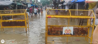 Flood Situation Under Review in Chitrakoot, Divisional Commissioner and DIG Inspect Affected Areas