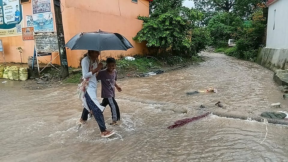 हल्द्वानी में हो रही मूसलाधार बारिश