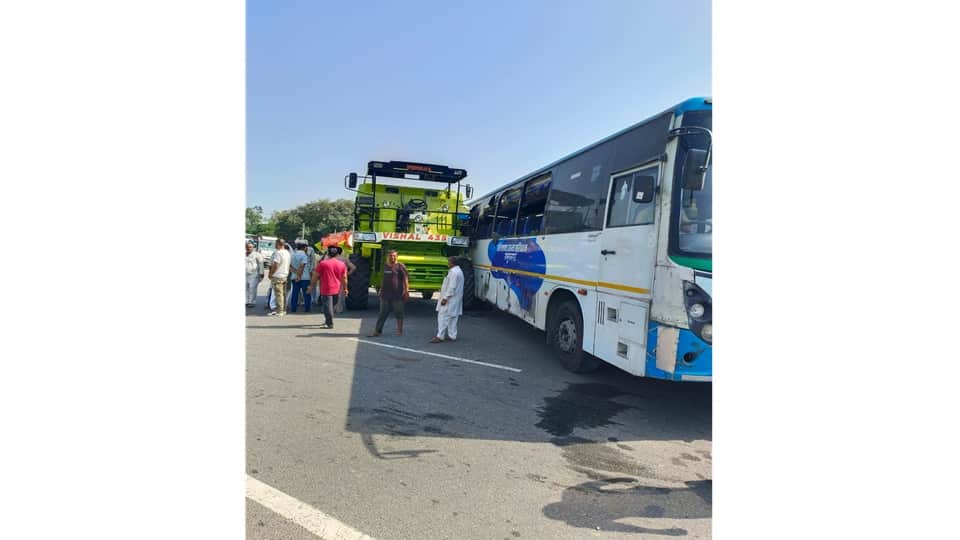 collision between a roadways bus and a combine harvester in Narwana, Jind.