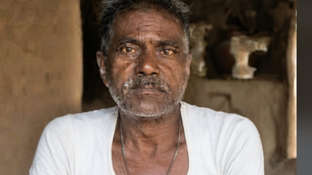 Heavy rain in Pilibhit Farmer dies due to tree falls flood threat looms as rivers swell
