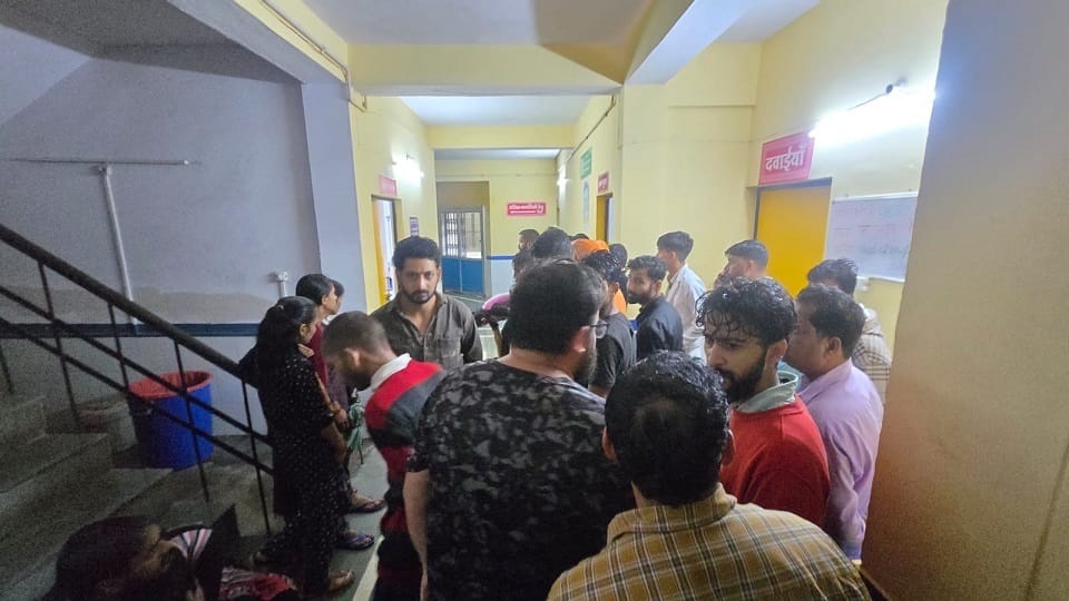 नाले में बहने से तीन साल की बच्ची की मौत