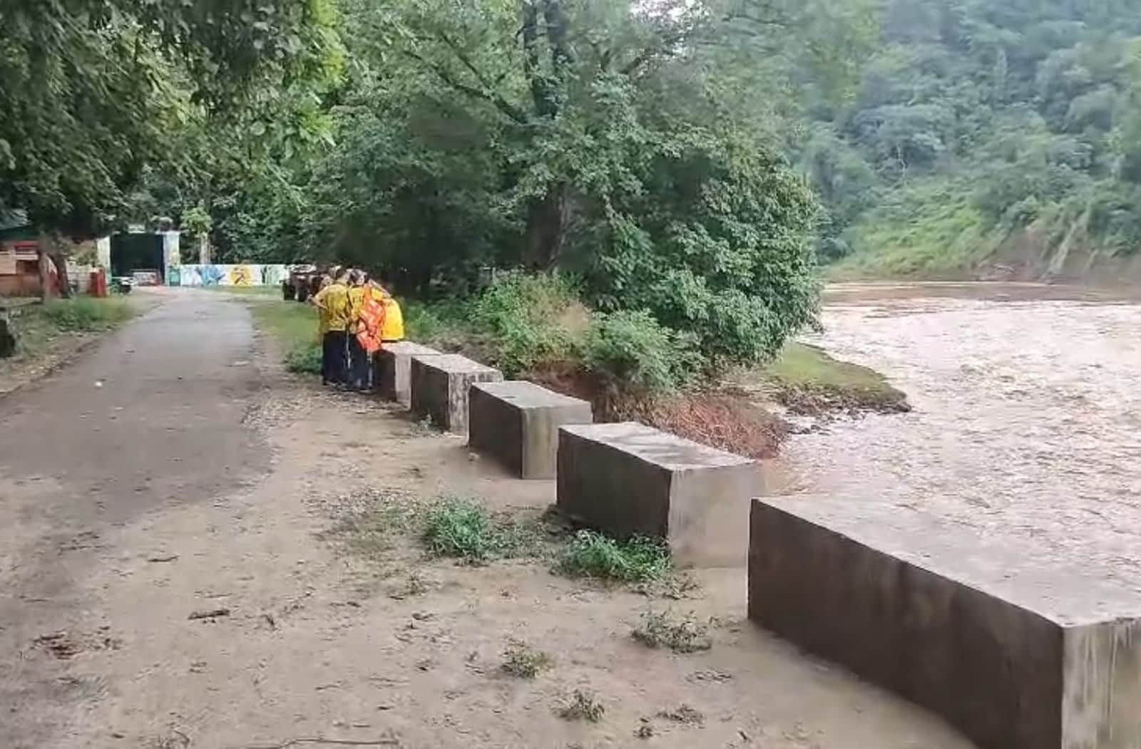 Rain havoc in Uttarakhand 11 dead including three children due to drown in rivers and buried under debris
