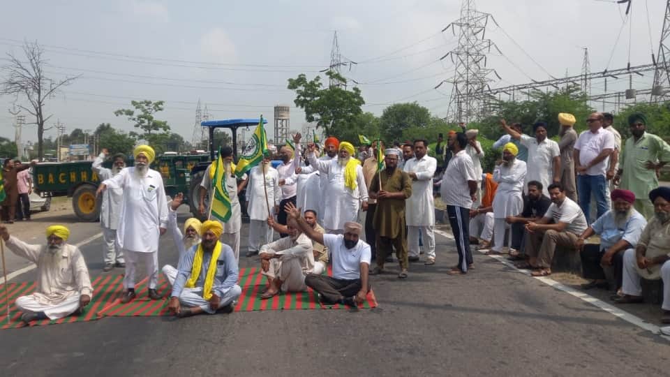 Ambala-Chandigarh Highway Blocked in Lalru Over Lack of Power Supply