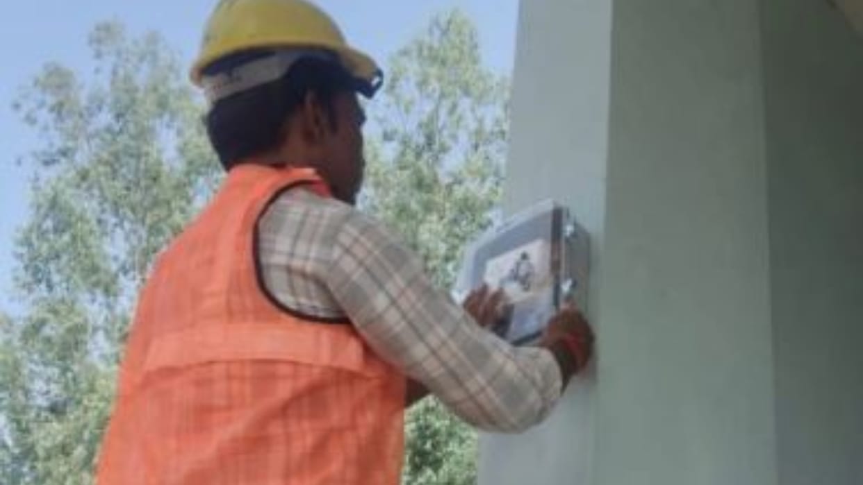 Smart meters will be installed in one lakh houses of the Bareilly city