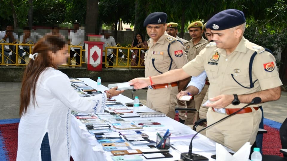 200 lost or dropped mobile phones worth Rs 34 lakh recovered