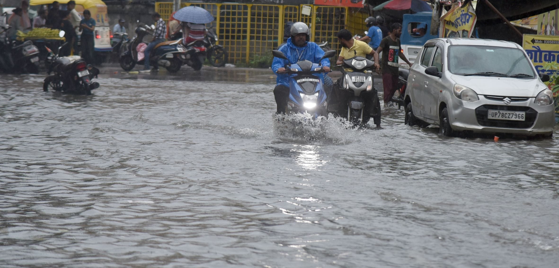 Lucknow: Capital drenched by rain on the very first day of September; waterlogging in several areas