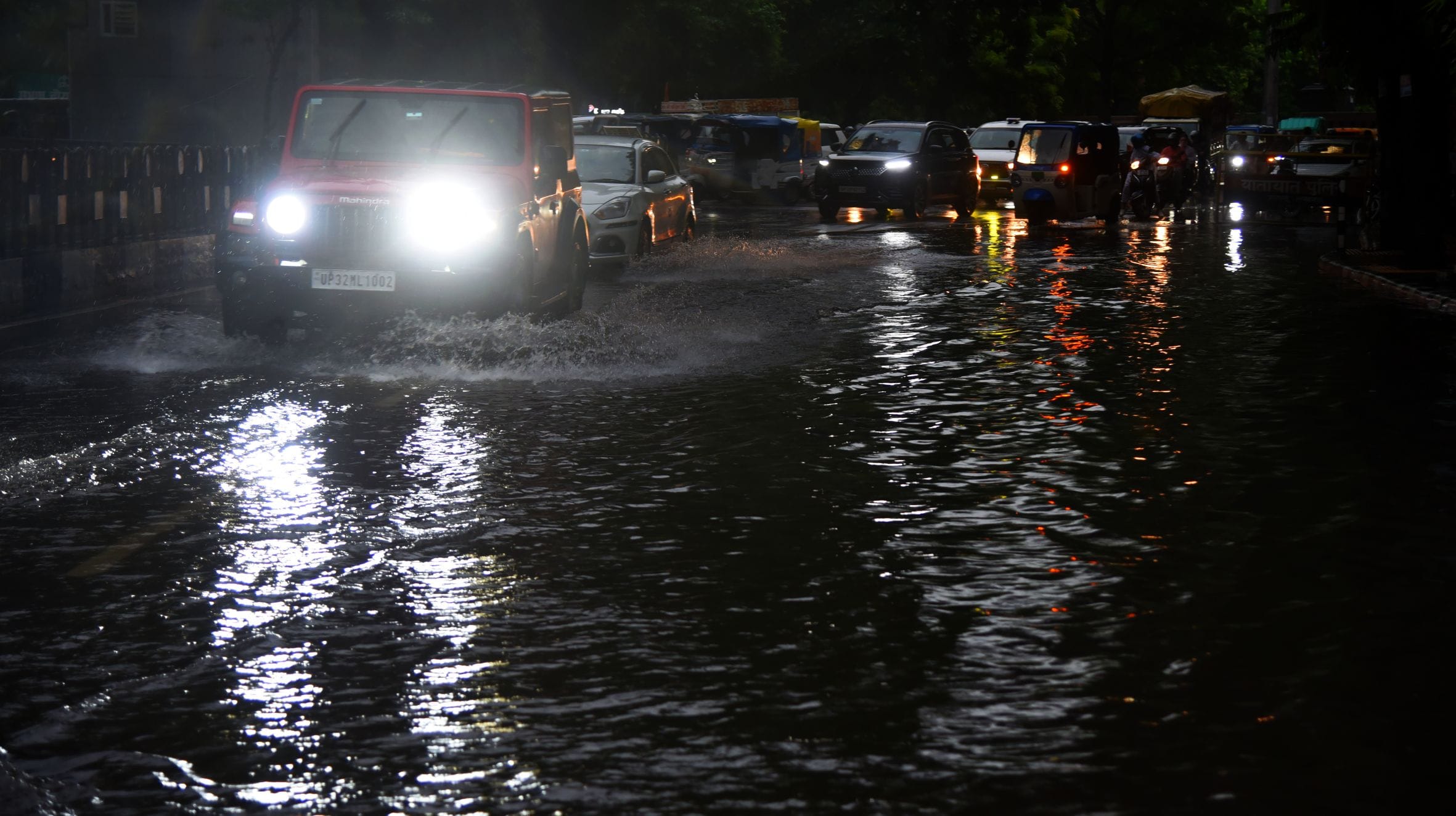 Lucknow: Capital drenched by rain on the very first day of September; waterlogging in several areas