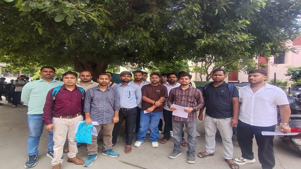 बीएएमएस छात्र