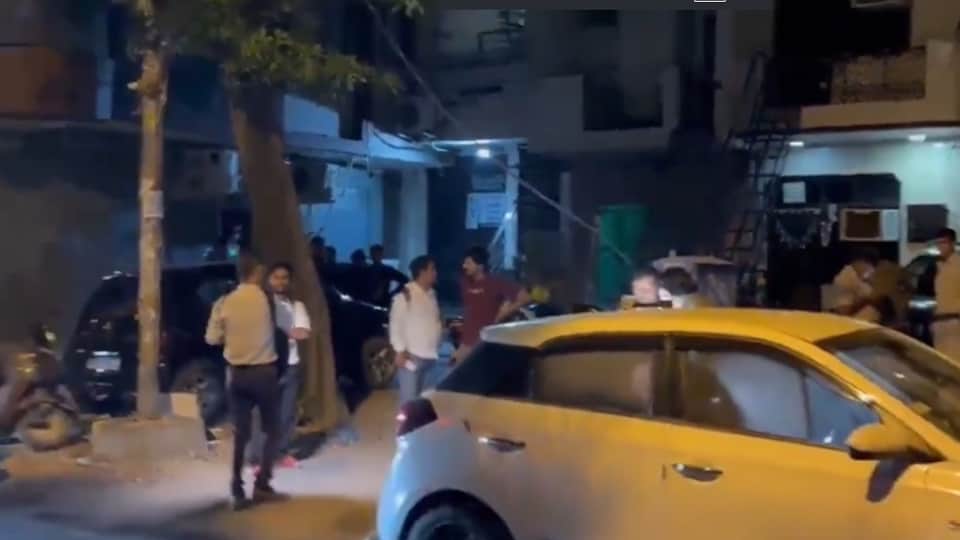 Elderly Rakesh Khanna murder case in Rohini solved four accused arrested motive was robbery