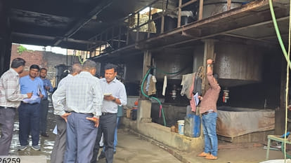Kanpur: UP PCB raids saccharin factory, collects groundwater samples
