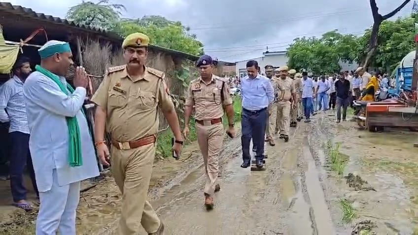 Four funeral pyres lit simultaneously in Kishni village after accident on KMP Expressway