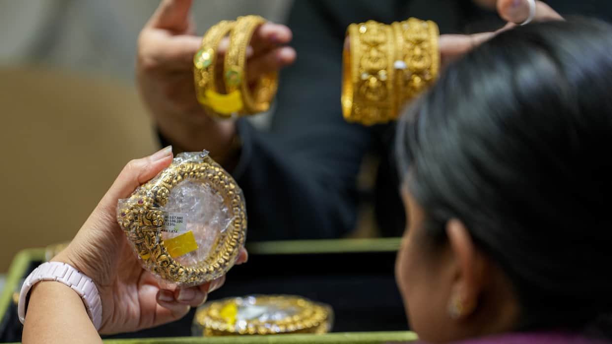 NBFC Gold Loans Continue Strong Growth, Consumer Durable Sales Also Up