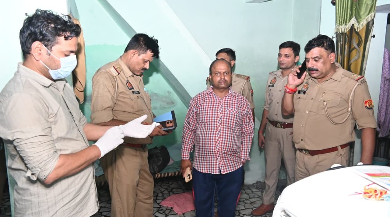 Kanpur Robbery and Murder Why was only one locker broken into  the killer knew every nook and corner of house