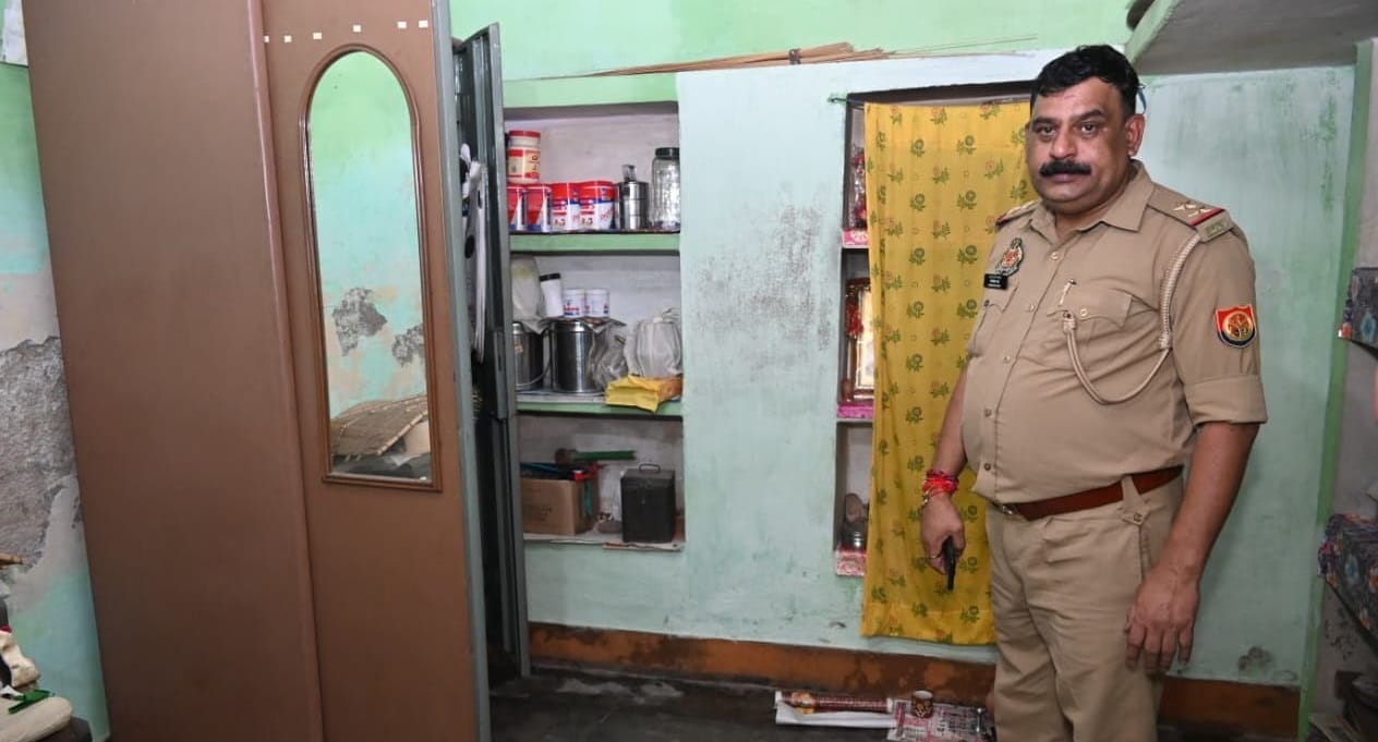 Kanpur Robbery and Murder Why was only one locker broken into  the killer knew every nook and corner of house