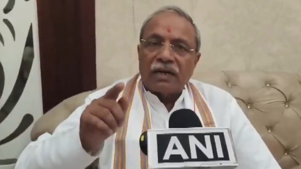 VHP spokesperson Surendra Jain On demolition of 100 year old Hindu temple in Pakistan