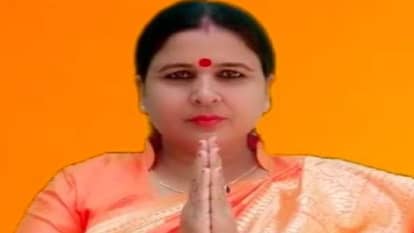 Female prisoner escapes from Bareilly District Hospital while wearing a burqa