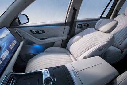 Luxury Features Half Price: How Cheap Chinese Smart Cars Rattling US Auto Industry
