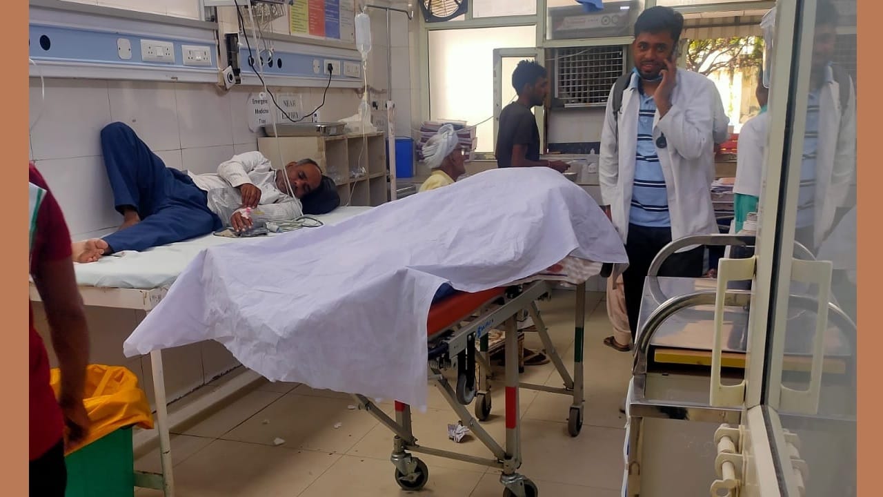 हिसार सिविल अस्पताल में रखा शव