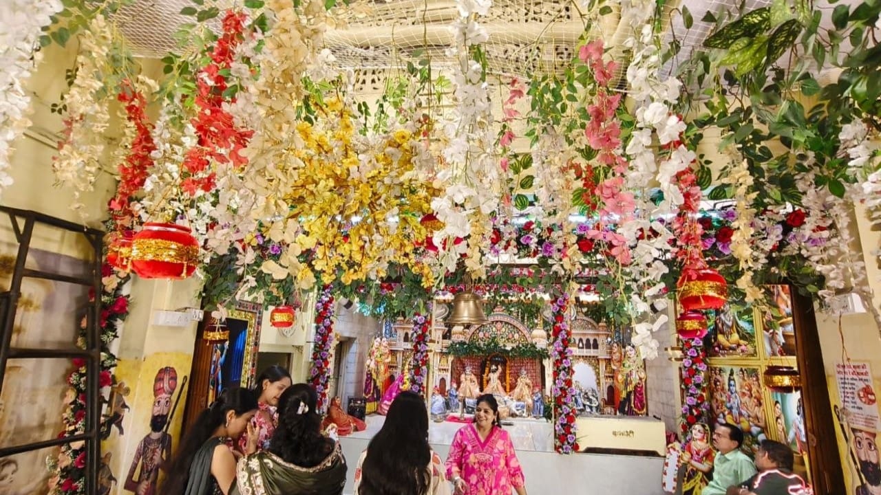 indore-krishna-janmashtami-celebration-gopal-temple-iskcon